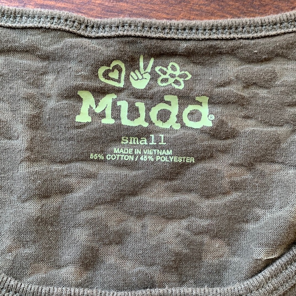 5/$20 Mudd size Small burnout long sleeve tshirt, camo. Runs more like XS.